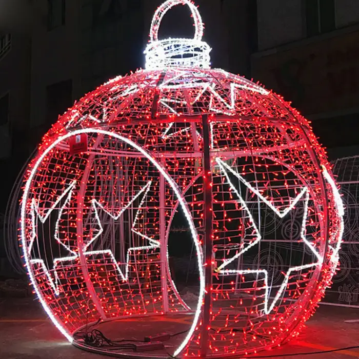 Giant 3D Outdoor Lighting Ball LED Christmas Light Walk-Through Ornament Christmas Motif Lights Commercial Decoration