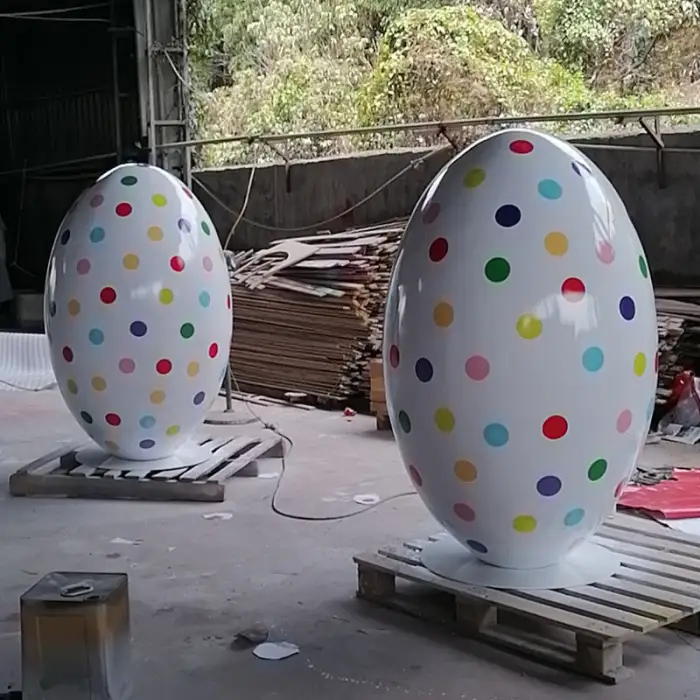 Giant Fiberglass Easter Egg Holiday Atmosphere Environment Easter Decoration