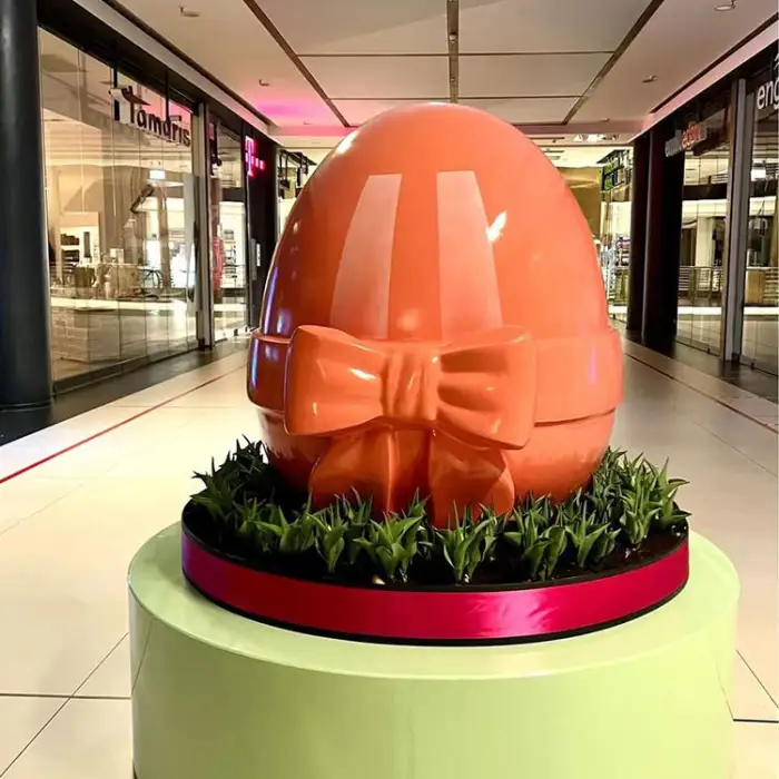 Giant Fiberglass Easter Egg Holiday Atmosphere Environment Easter Decoration