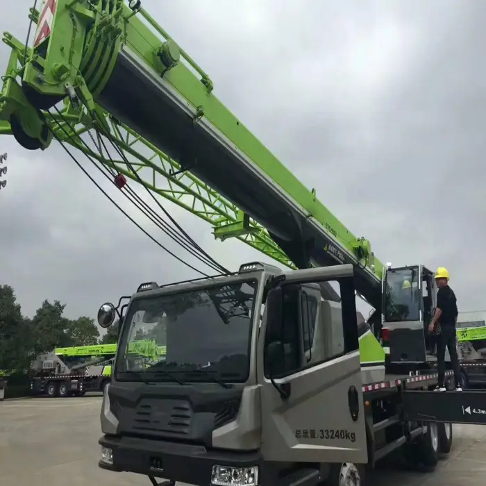 ZTC250 Truck Crane 25 Ton Hydraulic Mobile Crane