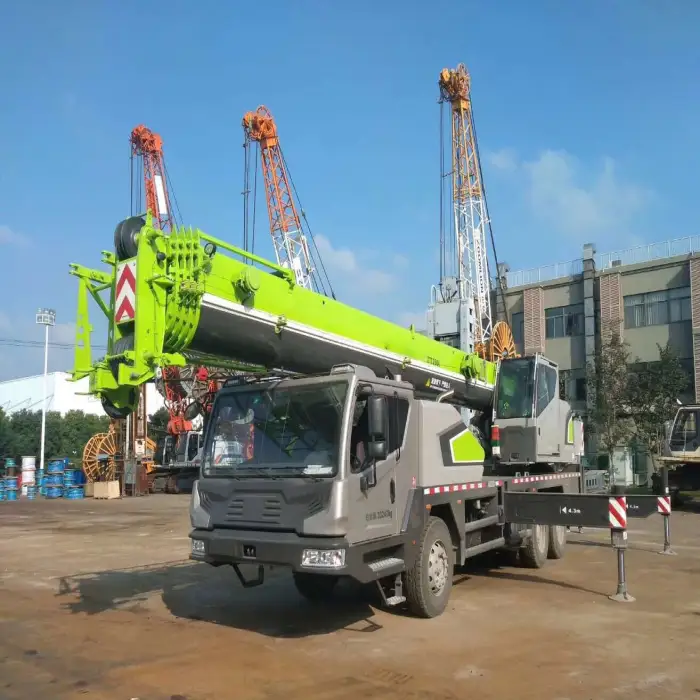 ZTC250 Truck Crane 25 Ton Hydraulic Mobile Crane