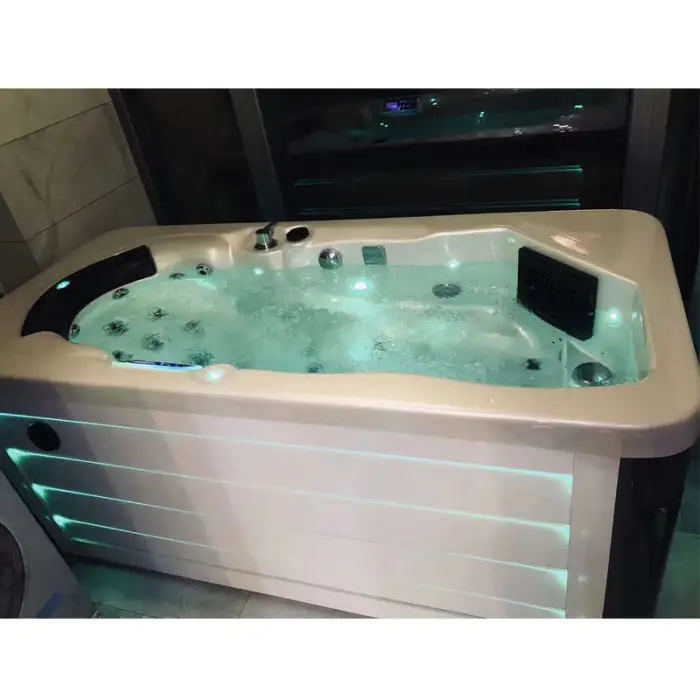 High Quality Single Person White Acrylic Soaking Bath Tub Freestanding Outdoor Villa Hot Tub