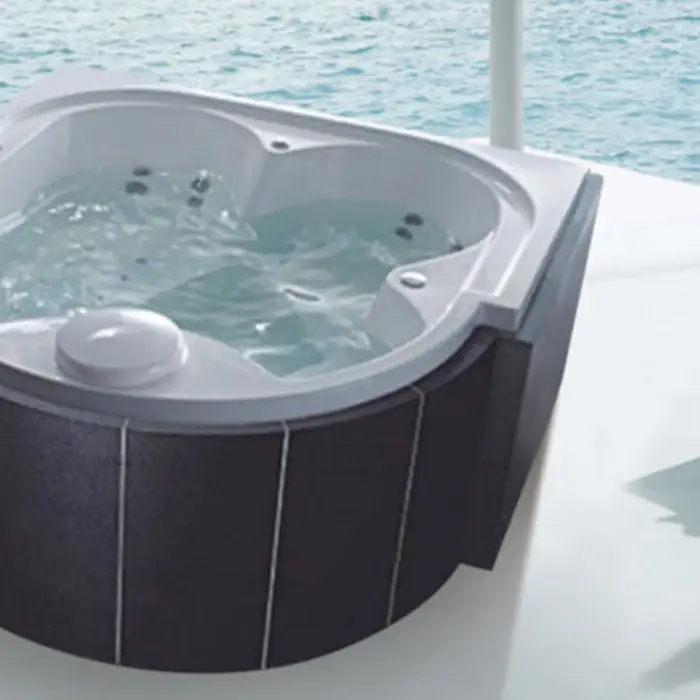 4 Person Outdoor Spa Freestanding Whirlpool Massage Acrylic Bathtub