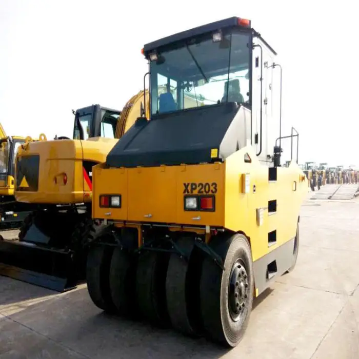 XP203 Road Construction Machinery 20 Ton Earth Pneumatic Soil Asphalt Compactor