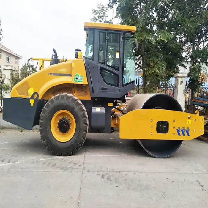 Heavy Construction Machinery 20 Ton XS203J Road Roller Vibratory Compactor