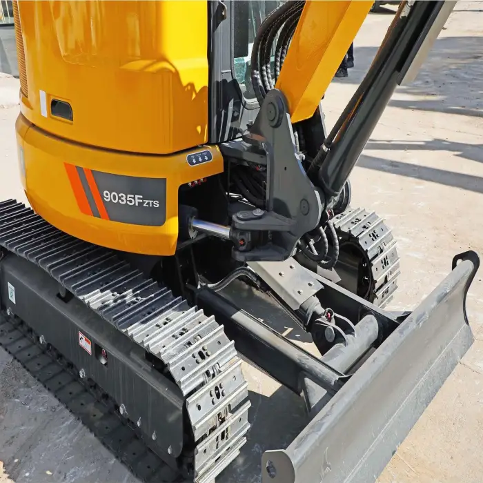 Yuchai Engine Bosch Rexroth Hydraulic Cylinder PLC Core Components Liugong 3.5TON Crawler Excavator