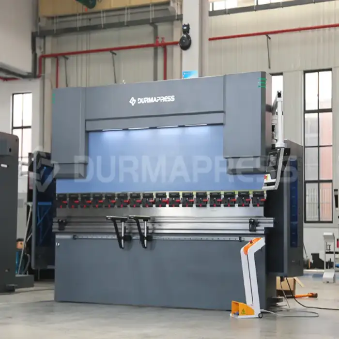 Efficient and Intelligent Synchronous 135T 3200 DA41T Smart Hydraulic CNC Press Brake Machine