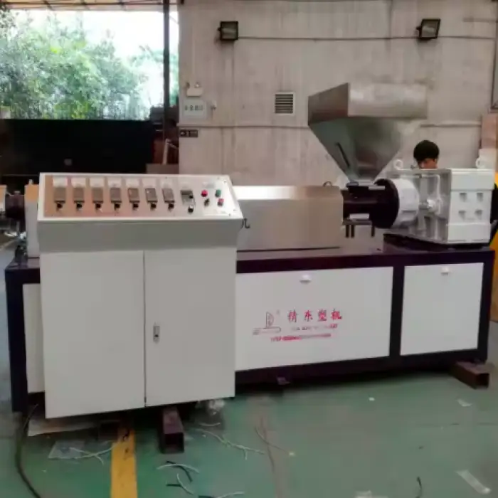 Automatic PVC Shoe Edge Extruder Machine