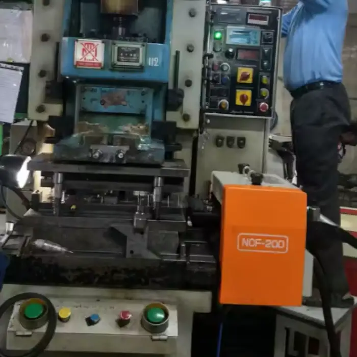 NC-300 NC Servo Roll Feeder for Cut to Length Machines or Sheet Metal Slitting Machines