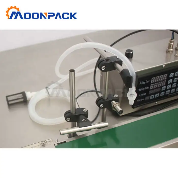 Moonpack Automatic Linear Digital Control Pump Small Liquid Oil Perfume Glass Bottle Filling Machine 100ml 250ml With Conveyor