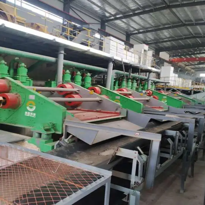 Inclined Vibrating Screens for Sizing Scalping Dewatering Rinsing