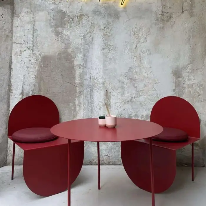 Modern Red Semicircle Outdoor Dining Table Chair Set Retro Industrial Style Iron Metal Cafe Bakery Shop Milk Tea Use Restaurants