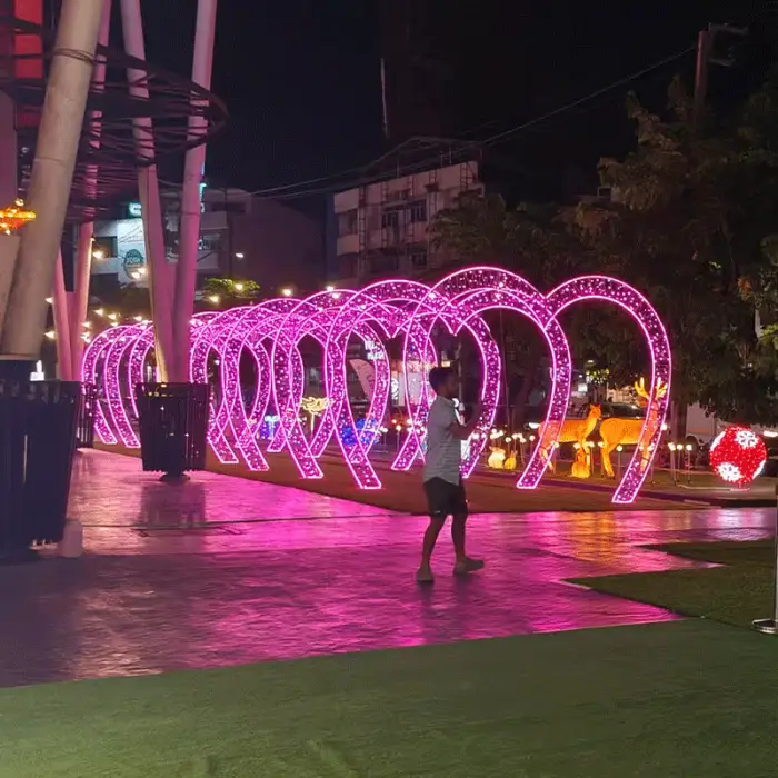 Customized 3D Theme Tunnel Light Christmas Decoration Led Lighting Arch Outdoor Decoration Motif Light