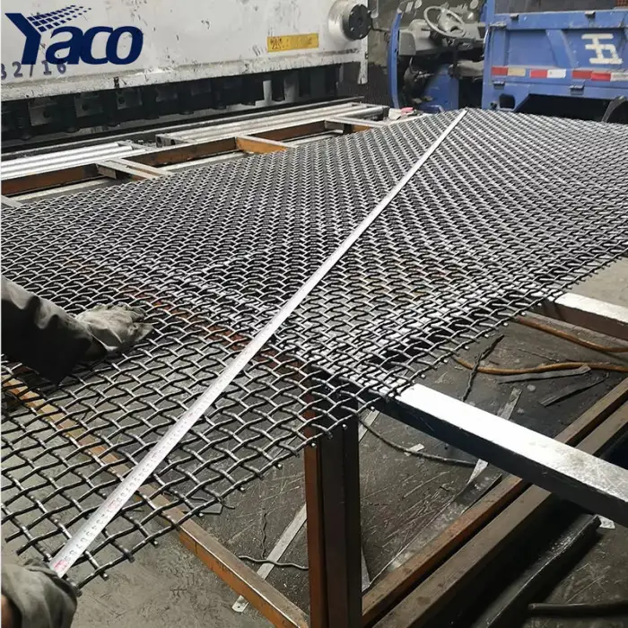 25mm Hooked Vibrating Sieve Crusher Mine Quarry Crimped Screen Mesh