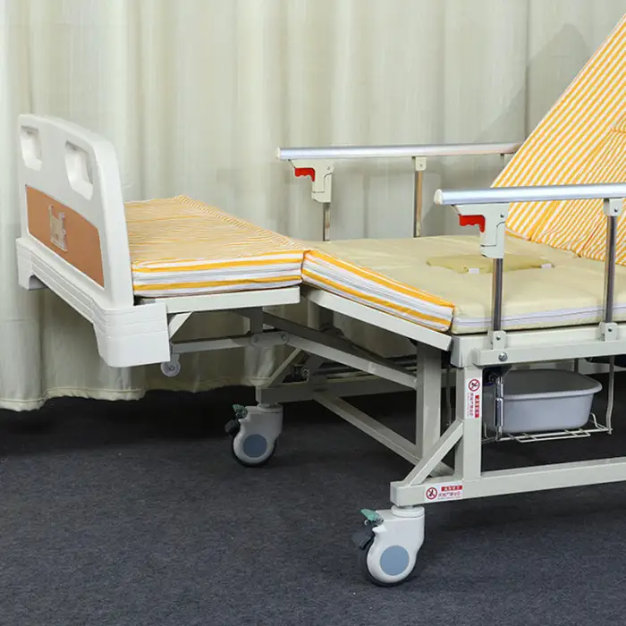 Hospital Bed Multifunctional Four Cranks Manual Home Care Beds with Shampoo Function Toilet/potty Function