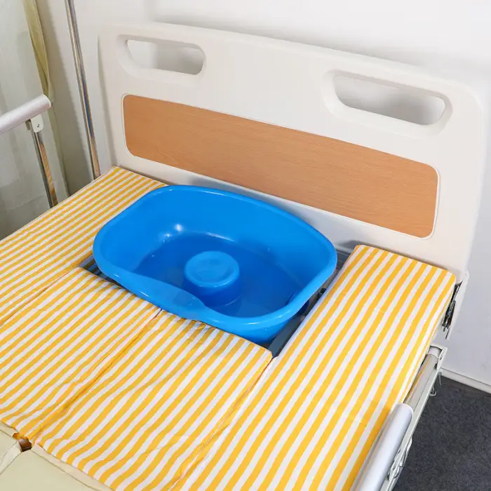 Hospital Bed Multifunctional Four Cranks Manual Home Care Beds with Shampoo Function Toilet/potty Function