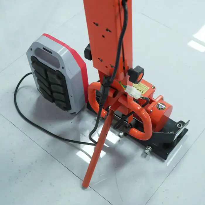 Vibratory Screed Leveling Tools for Concrete Floors Road Equipment with Engine Core Cement Leveling Vibrating Screed