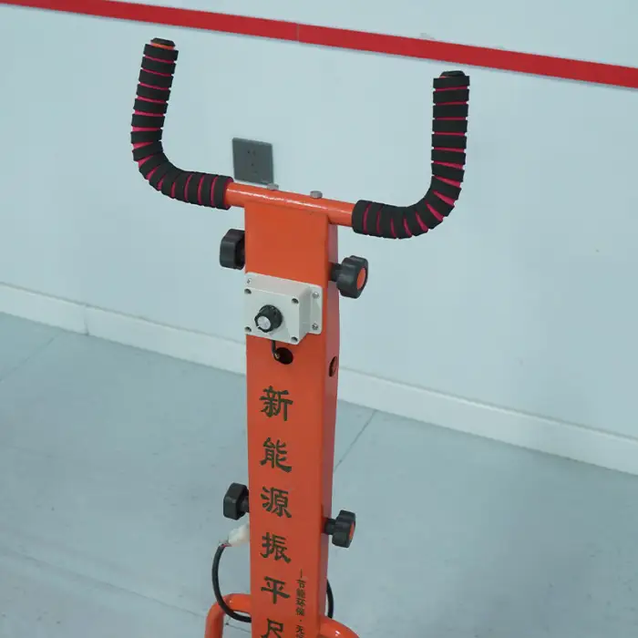 Vibratory Screed Leveling Tools for Concrete Floors Road Equipment with Engine Core Cement Leveling Vibrating Screed