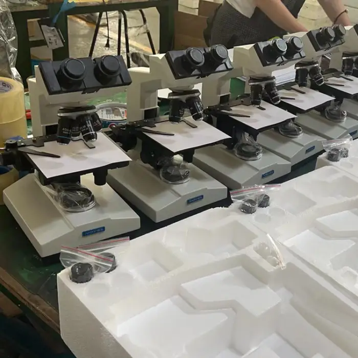 Laboratory Medical XSZ-107BN XSZ-107T 40X-1600X Biological Binocular Series Microscope