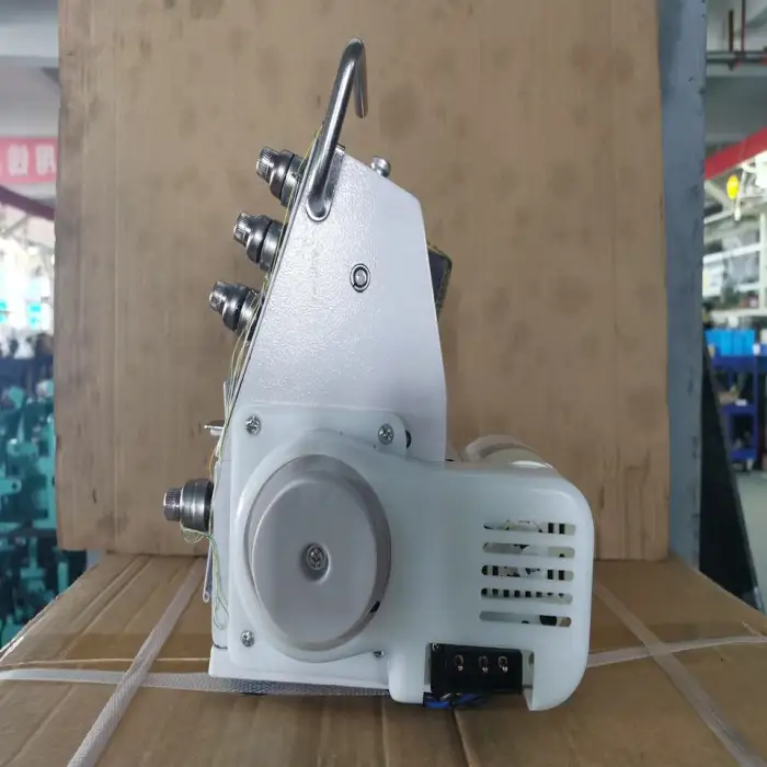 FN10-4D 4 Thread Mini Household Electric Quilting Overlock Sewing Machine for Knitted Fabric