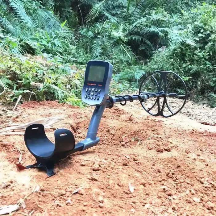 Industrial Metal Detectors T90 LCD With Backlight Gold Detector Waterproof Can Be Customized