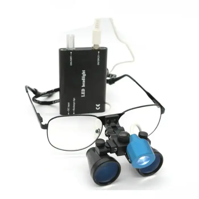 2.5X 3.0X Optional Simple Design Comfortable Dental Loupe With Headlight