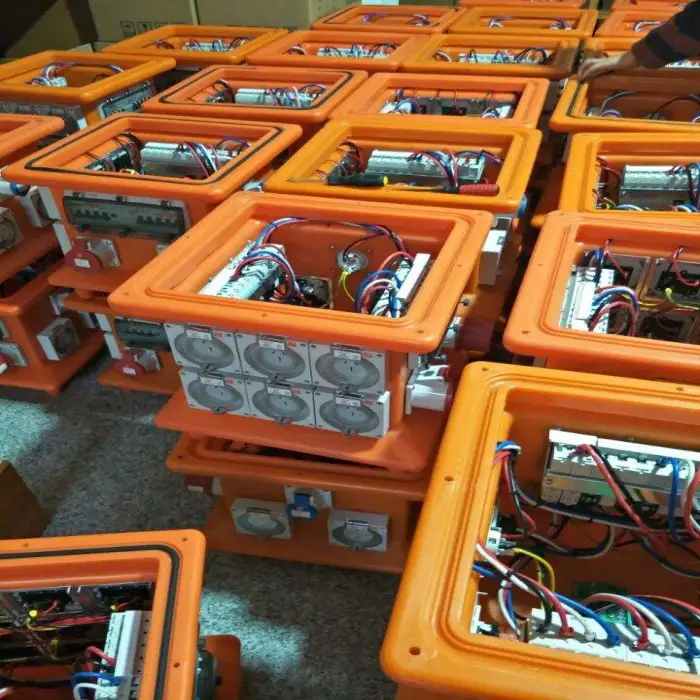 IP67 PE Outdoor Customized Electrical 3 Phase Industrial Waterproof Power Portable Outdoor Distribution Box