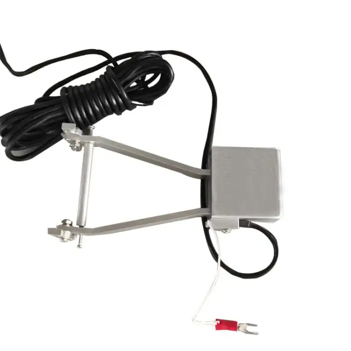 Electronic Extensometer for Tensile Deformation Test