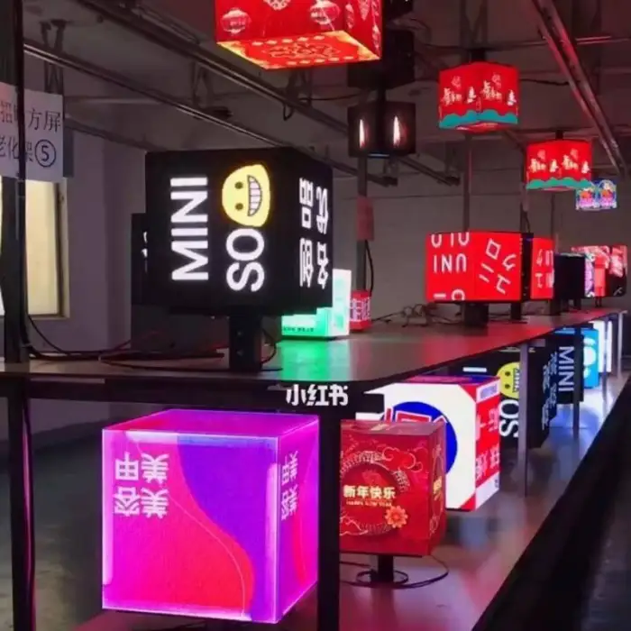 FTYview 's Newly Designed LED Digital Advertising Display Screen a Creative Outdoor Waterproof Rotating Cube LED Poster