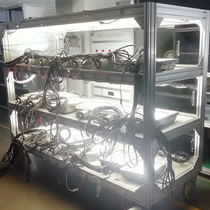 High Lumen Anti-Explosion Proof Solar Light 150W 200W 220W 250W for Oil Industry LED Lamp