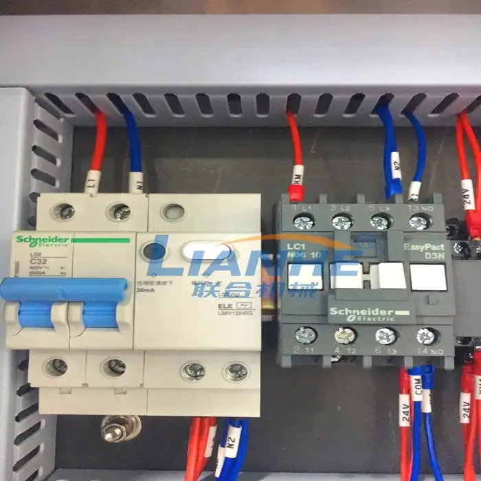 High-Speed Six-Nozzle Filling Machine for Creams, Lotions, Cheese, and Honey Used in Cosmetics and Food Industries