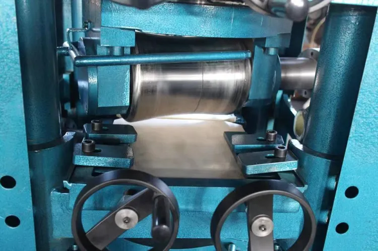 Automatic 10-Roller Steel Bar Straightening Machine | High Precision Round Rod/Pipe/Tube Straightener for Bright Bar Production — image 3