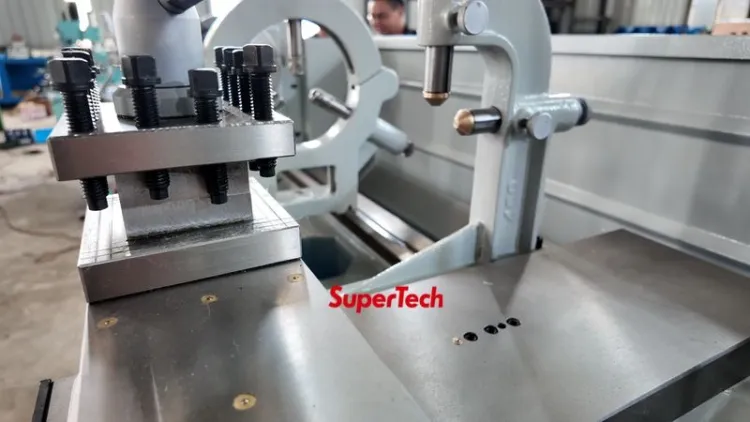 Metal Lathe Machine CD6266C/3000, High Precision 2000 RPM Engine Lathe for Industrial Machining/Customizable & Free Installation — image 6
