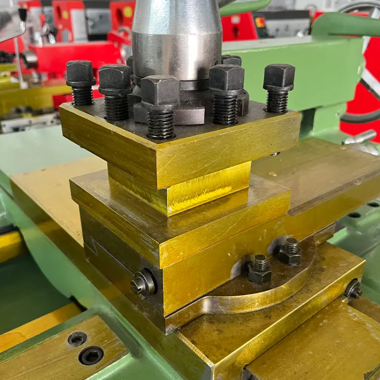 Stock CA6140 Horizontal Conventional Lathe High Rigid Quenched Guideway Precision Metal Turning Universal Engine Lathe — image 4