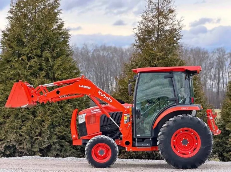 4WD Mini Diesel Farm Tractor 55HP Wheel Tractor with Front Loader for Agricultural Garden Work — image 2
