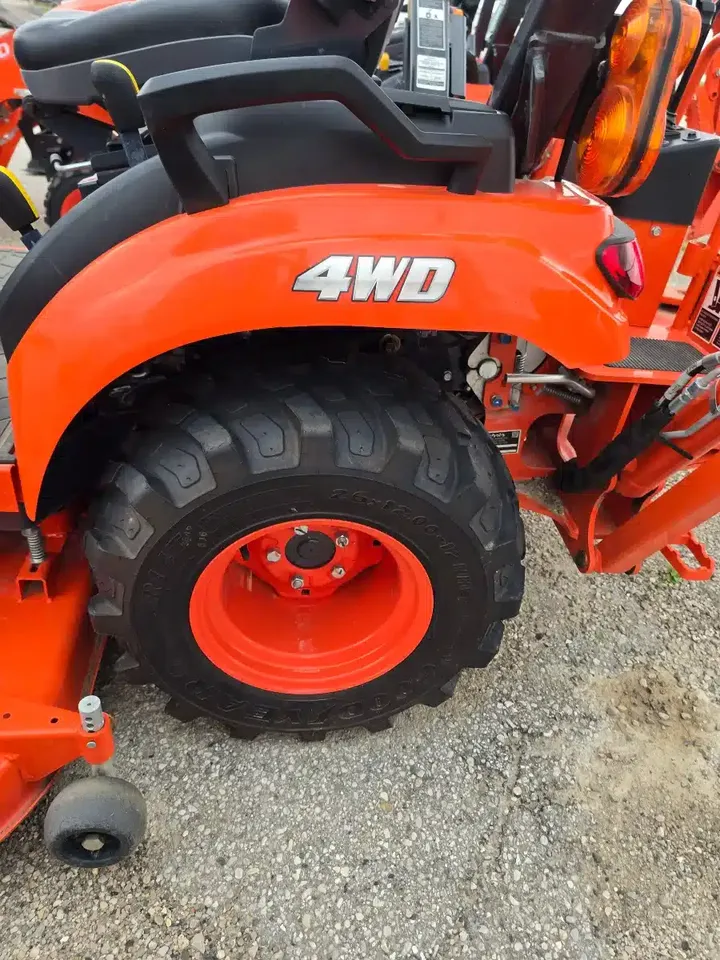 Affordable Kubota BX23S 22HP 4WD Wheel Tractor with Front & Backhoe Loader Gearbox PLC Compact Farm Utility Tractor — image 5