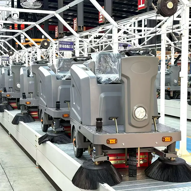 Design Ride-on Electric Commercial Floor Sweeper Machine Self-Propelled High Efficiency for Outdoor Roads & Parking Lots — image 6