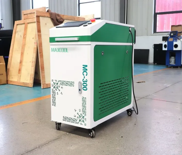 Pulse Fiber Laser Cleaning Machine for Industrial Applications Wood & Stone Rust Removal 100W/300W/500W Power Options — image 4