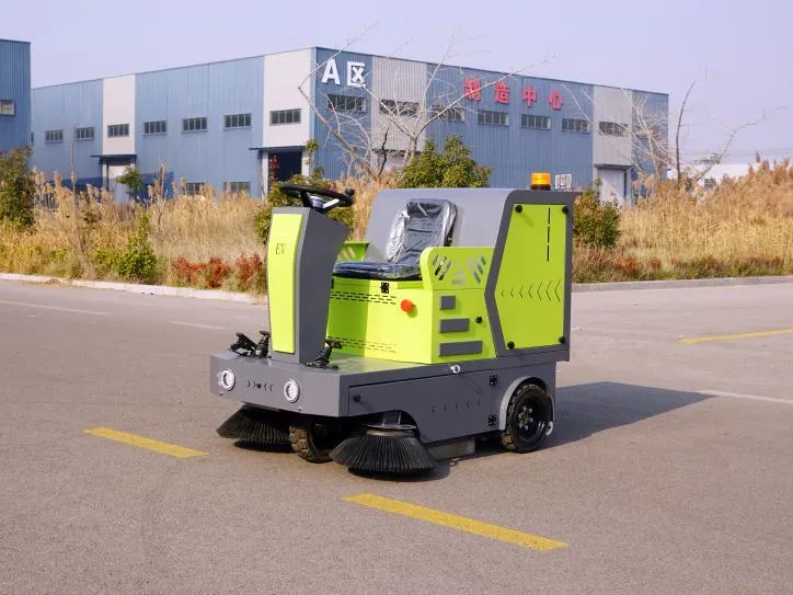 Street Sweeper Machine Road Sweeping Machine with Durable Sweeping Broom for Port and Freight Yard Ground Cleaning — image 4