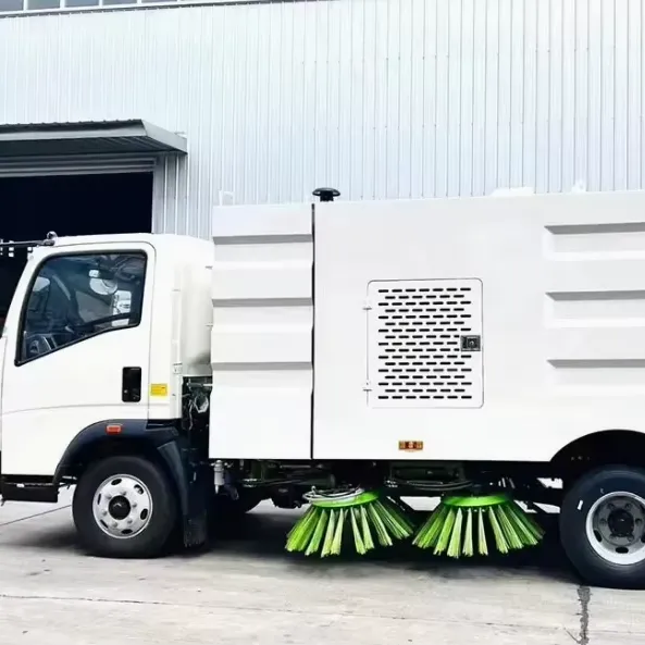HOWO 4X2 Street Sweeper Truck Road Cleaning Vehicle with Large Capacity Water Tank and Dustbin — image 6