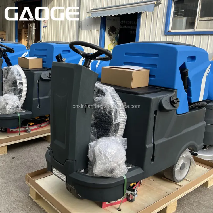 F560 Electric Floor Scrubber Machine Heavy Duty Floor Washing Machine Warehouse 85L Tank Ride on Floor Scrubber — image 2