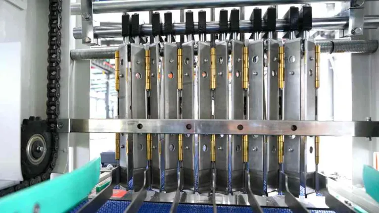 Electrically Driven Automatic Beverage Production Line PLC Engine Carton Machine for Bottled Water Food Paper Including Motor — image 3