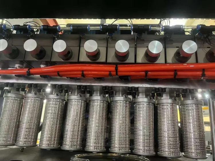 Fully Automatic PLC PET Bottle Maker Machine for Drinking Water and Juice Bottles — image 2