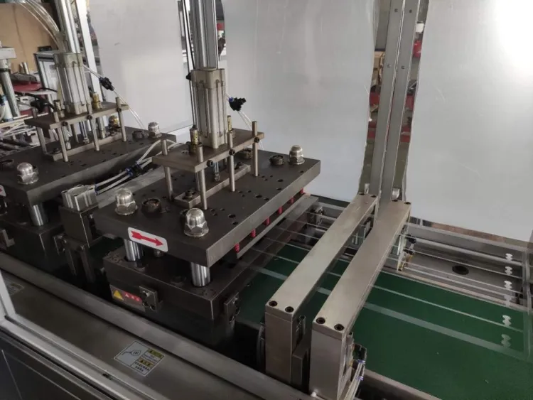 Automatic High-Accuracy Linear PVC/PET Blister Paper Card Packing Machine (8-15 Cycle/Min) for Toothbrush Blister Packaging Long — image 2