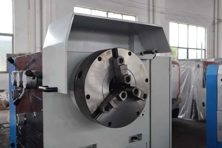 B2B Supplier C6280Y Gap Bed Heavy Duty Engine Lathe 800mm (31.5") Swing 103mm/130mm Bore — image 3