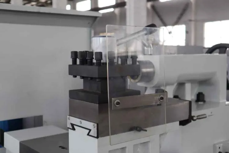 B2B Supplier C6280Y Gap Bed Heavy Duty Engine Lathe 800mm (31.5") Swing 103mm/130mm Bore — image 5