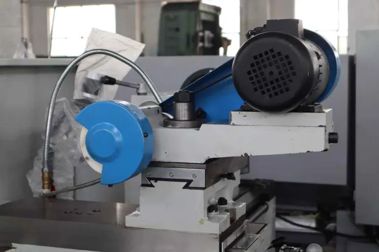 B2B Supplier C6280Y Gap Bed Heavy Duty Engine Lathe 800mm (31.5") Swing 103mm/130mm Bore — image 6