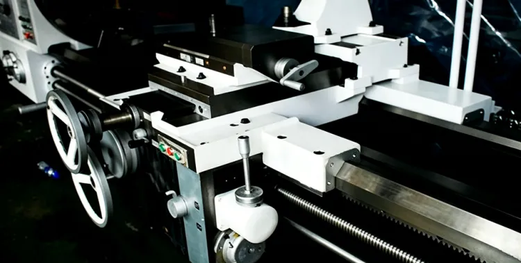 CW61140B Industrial Heavy Duty Lathe High Torque Rigid Horizontal Turning Center Metalworking Machine Center — image 6