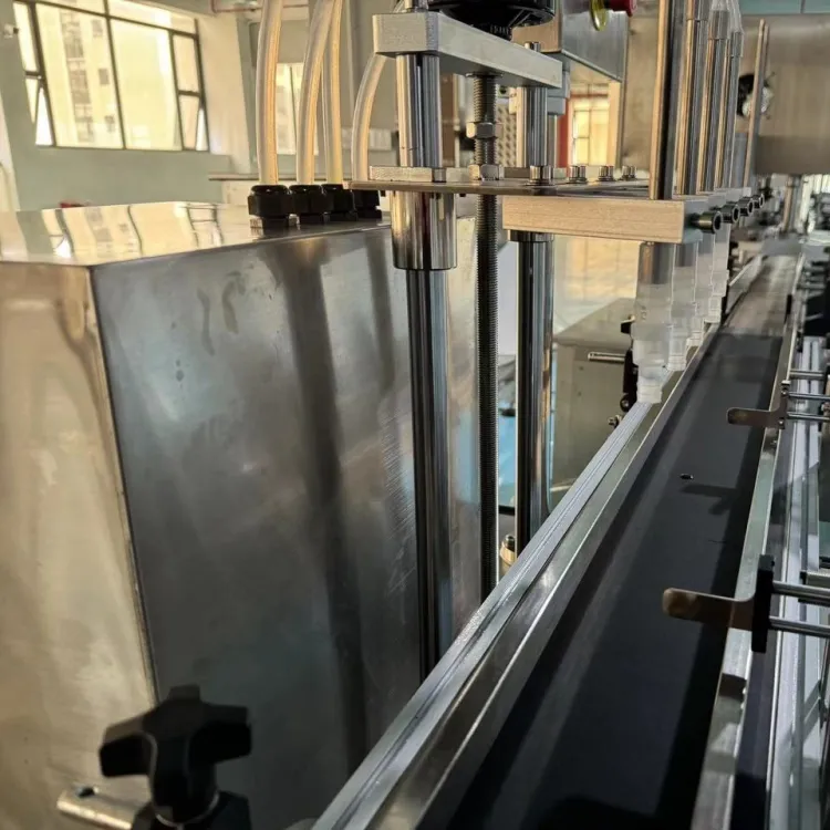 Automatic Pneumatic Juice Liquid Small Bottle Filling, Capping and Labelling Line Machine Production Line for Small Business — image 3