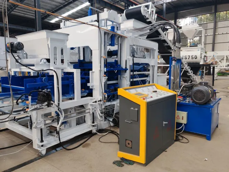 Automatic Interlocking Brick Production Line with Engine PLC Hydraulic System for High Efficiency Heavy Duty Cement Block Making — image 2